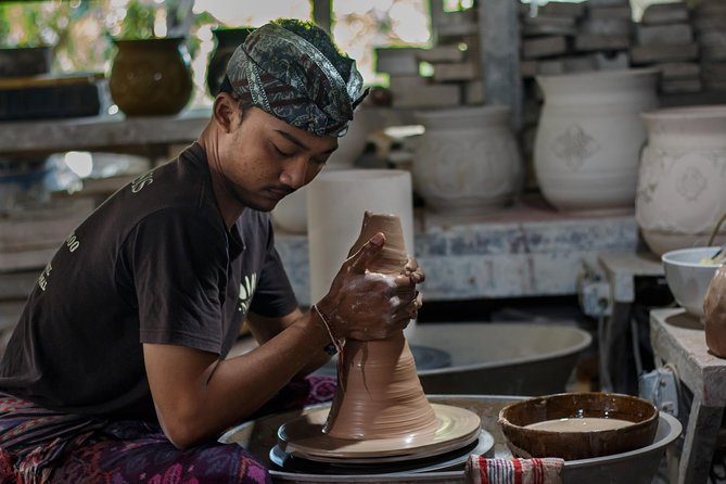 3 Hours Wheel Throwing Basic Ceramic Class - How the 3 kg Clay Lesson Works in Real Time