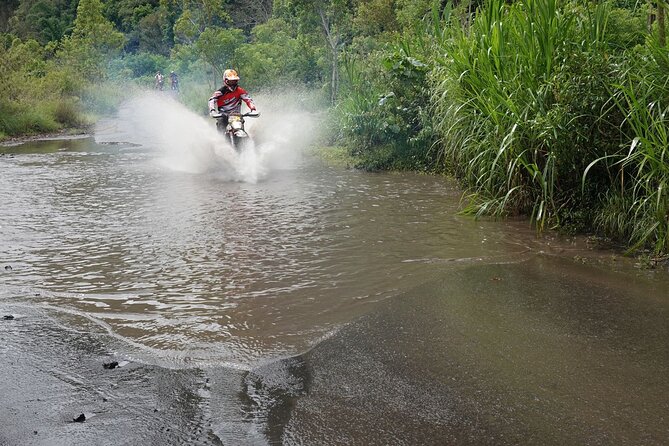 6 Hours Private Dirt Bike Tour in Ubud - The Midday Buffet Lunch: A Break With Real Volcano Views