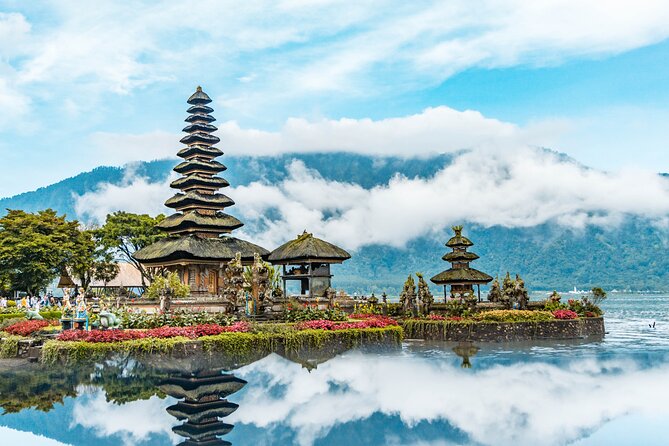 Bali 2-Day Private Tour – Top Attractions at the Best Price - Day 1 in Karangasem: Gate of Heaven, Water Palaces, and Beach Views