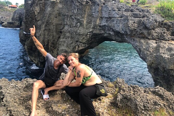 Bali 2 Days Package Nusa Penida and Ubud Tour with All Inclusive - Sacred Monkey Forest Sanctuary: Temples and Gray Macaques