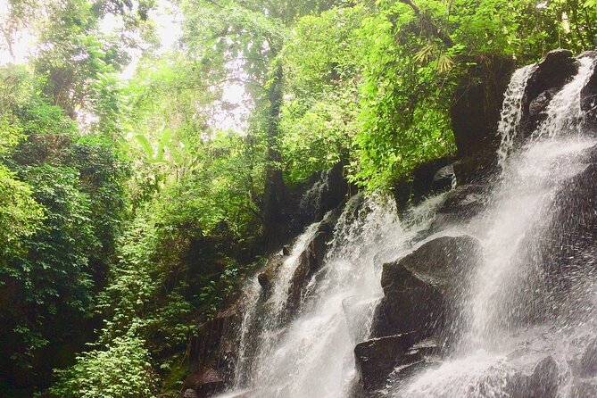 Bali best waterfall - Kanto Lampo Waterfall: Rocks, Water, and a Classic Bali Look