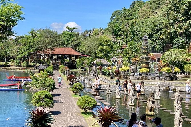 Bali Gate of Heaven Temple, Waterfall, Water Palace & Swing - How your guide and driver make or break the day
