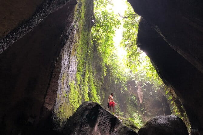 BALI INSTAGRAM TOURS; Heaven Gate, Tirta Gangga, Tukad Cepung waterfall - Small Extras: What You Should Plan to Pay For
