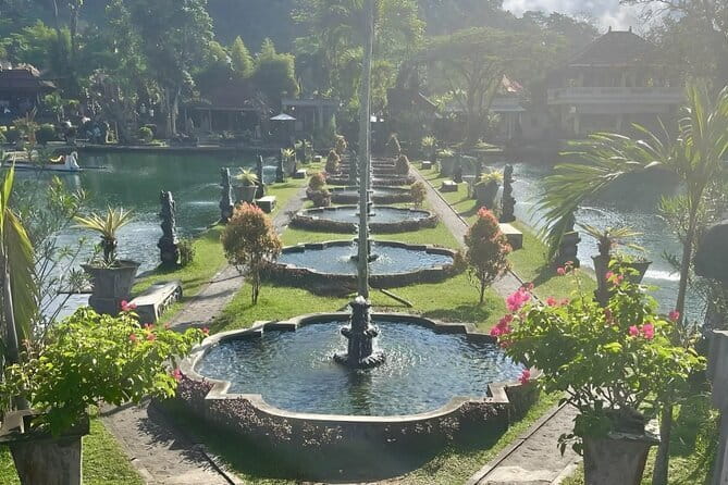 Bali Instagramable Tour: Gates of Heaven Lempuyang - Water Palace - Waterfall - Ujung Water Palace: the fast, photogenic water palace hit