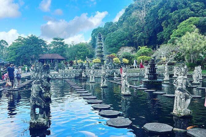 Bali Spiritual Shamanic-Palm Reading, Temple Healing Tour - Choosing Your Healing Option: Palm Reading vs Mantra Session