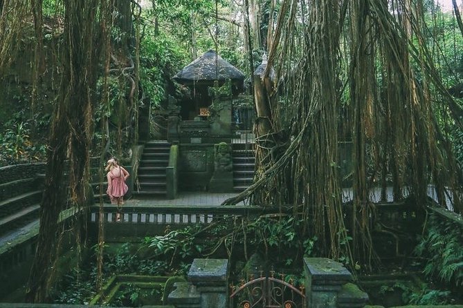 Bali Sunset: Uluwatu Temple - Kecak Dance- Jimbaran Bay - Price and value: what $35 really covers