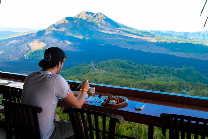 Bali Tour: Cepung Waterfall, Penglipuran Village, & Mt Batur View - Kintamani and Mount Batur views: lunch with the volcano and lake