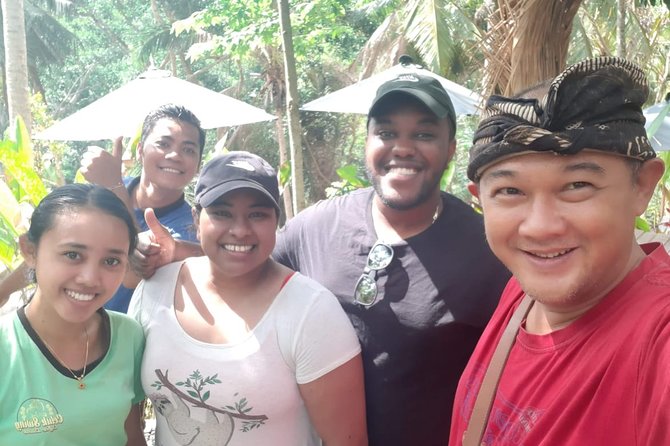 Bali Tour Guide And Driver - Meet Arya, the kind of guide that makes the stops click