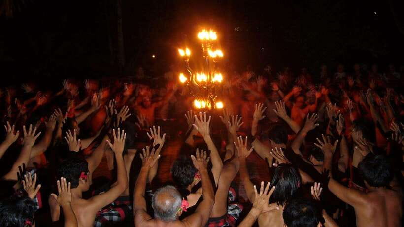 Bali: Ubud Kecak and Fire Dance Show Tickets - A 19:00 Open-Air Temple Show in Ubud