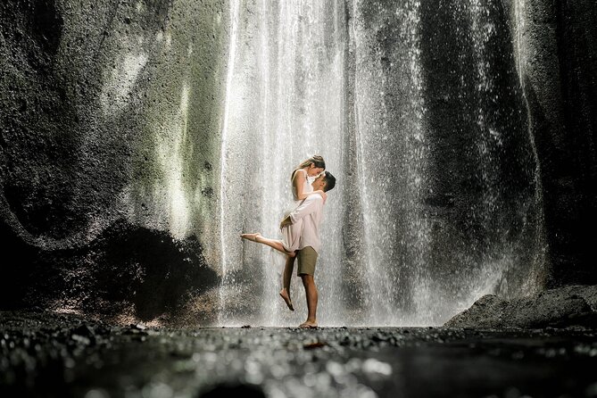 Bali Waterfalls Private Day Tour - Kanto Lampo Waterfall: green scenery and strong Instagram angles