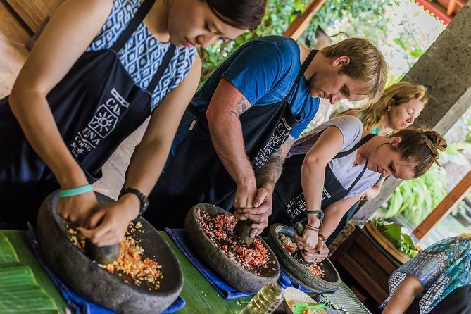 Balinese Cooking class with traditional morning market visit - Key highlights at a glance