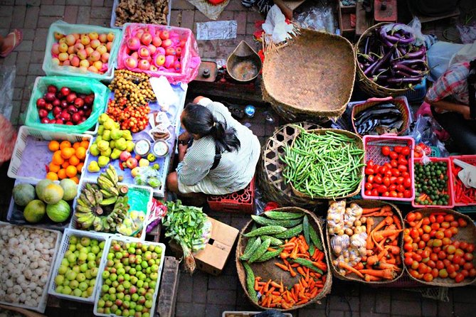 Balinese Cooking class with traditional morning market visit - Sit-down meal and taking recipes home