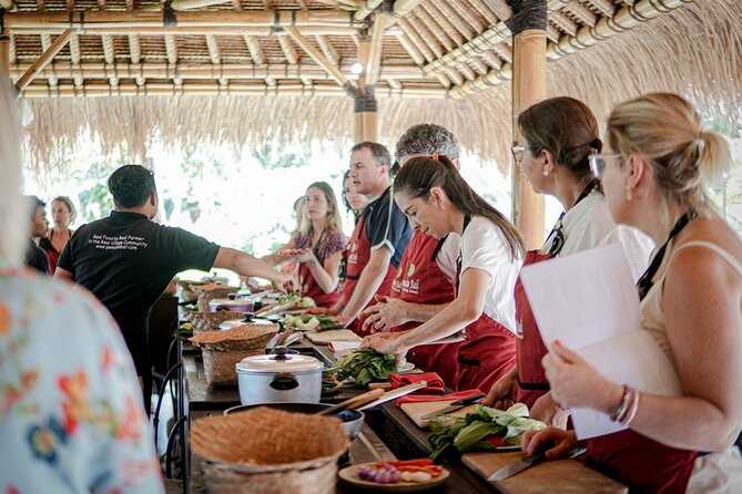 Balinese Farm Cooking Class by Pemulan Bali - Pickup in central Ubud and choosing your 07:30, 12:30, or 16:00 class