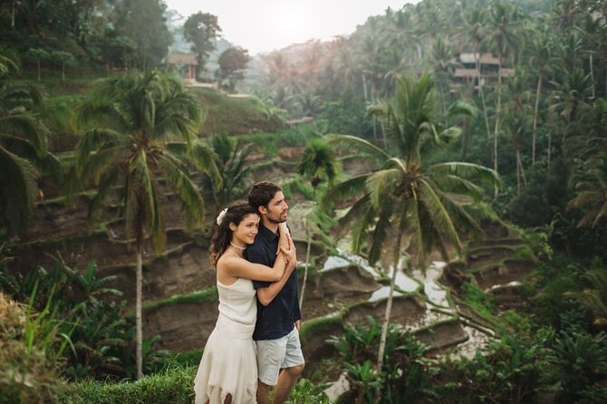 Benoa Cruise Port: Private Bali Day Tour with Local Guide - Kanto Lampo waterfall, climbing vibes and photo help
