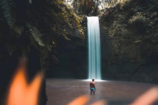 Best Of Ubud : One Day Hidden Waterfall Tour with Tempel - Stop 2: Tukad Cepung waterfall, the canyon moment