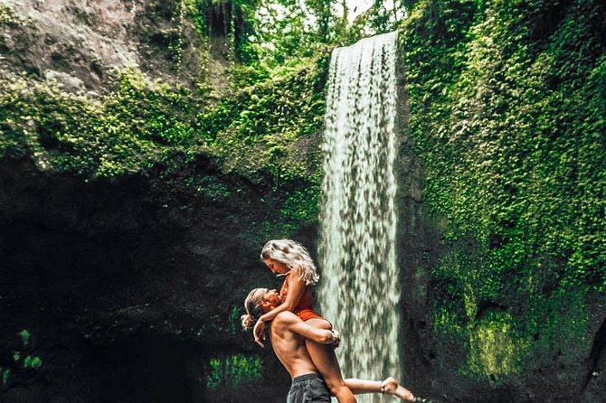 Best Of Ubud : One Day Hidden Waterfall Tour with Tempel - Stop 3: Tibumana waterfall and the calm clear-pool vibe
