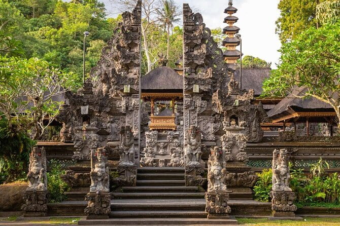 Discover The Best North of Bali with Private Guide Tour - Stop 1: Sangeh Monkey Forest, A Less Crowded Monkey Scene