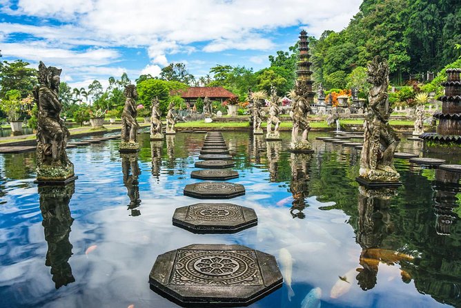 East Bali Tour: Gate of Heaven, Water Palace, Sleeping Gajah - Mt. Agung viewpoint plus a dam-and-waterfall panorama stop