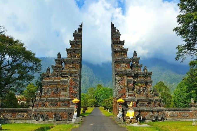 Exploring Bali in 5 Days: Completed Journey of Discovering Bali - Day 5 south Bali: GWK, Uluwatu, Kecak, then the Jimbaran seafood night
