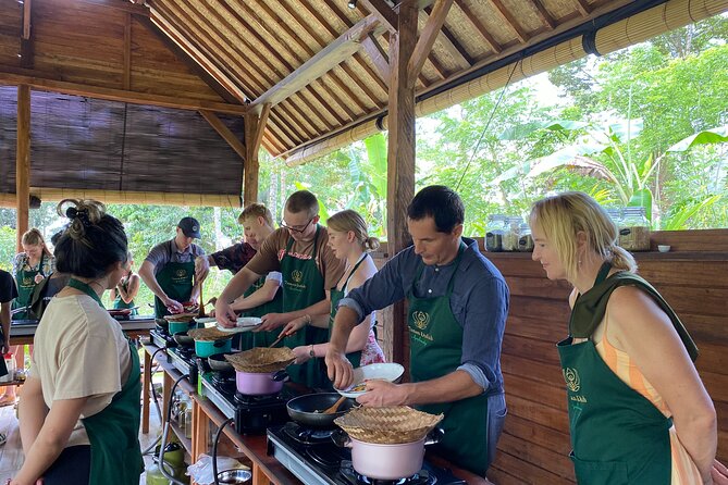 From Ubud: Authentic Bali Farm Cooking School & Organic Farm - Cooking Class Flow: 6+ Dishes, Dessert Included