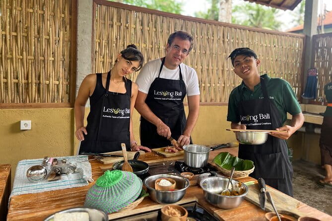 From Ubud: Authentic Cooking Class Visit Traditional Market - The Farm Tour: Where Ingredients Start (and Why That’s Not Random)