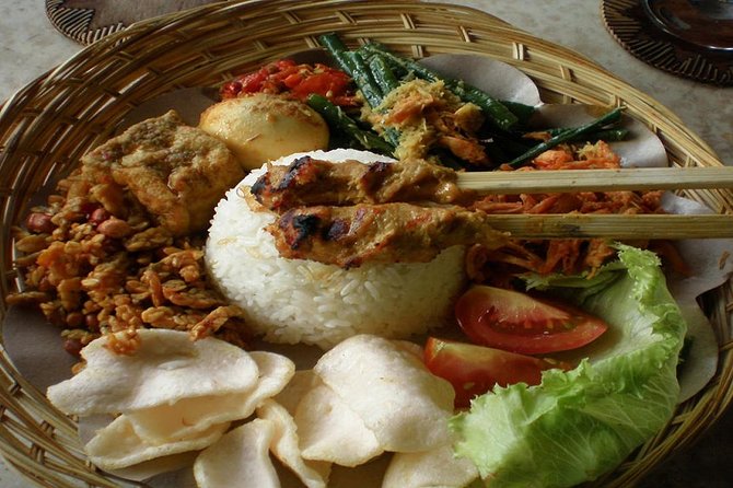 From Ubud : Ubud Balinese cooking class with Market tour - Rice paddies on the morning schedule: the food landscape behind the class