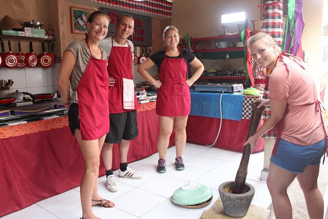 From Ubud : Ubud Balinese cooking class with Market tour - Making Balinese spice paste: the skill you take home