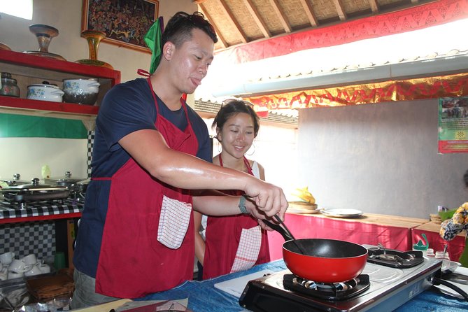 From Ubud : Ubud Balinese cooking class with Market tour - Canang offering making (afternoon option): a cultural moment, not a side quest