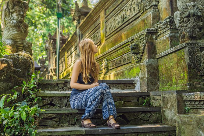 Full-Day Ayung River White Water Rafting and Ubud Tour - Tegenungan Waterfall: a fresh finishing touch with a short walk