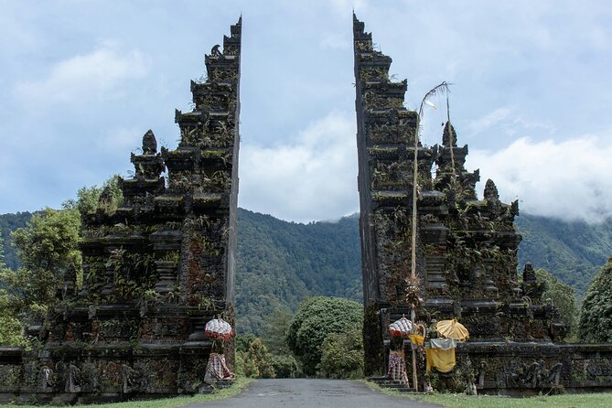 Full Day Bali North West Tour - Waterfall and Scenic Site - Handara Iconic Gate: classic photo stop, timed to be stress-free