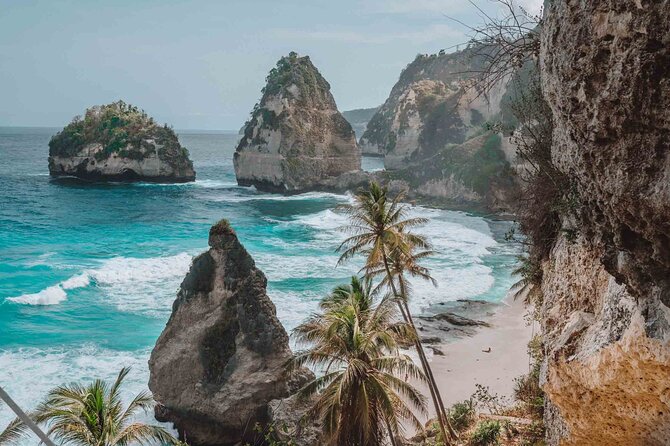 Full-Day Tour in Nusa Penida Island + Snorkeling Experience - Diamond Beach and Pantai Atuh: two different ways to see limestone coastlines