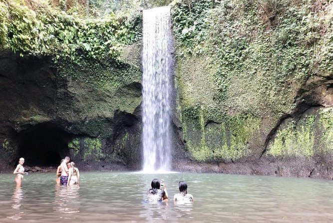 Get wet on Bali's most stunning waterfalls - Tegenungan Waterfall: big falls, easy photo spots, swimming options