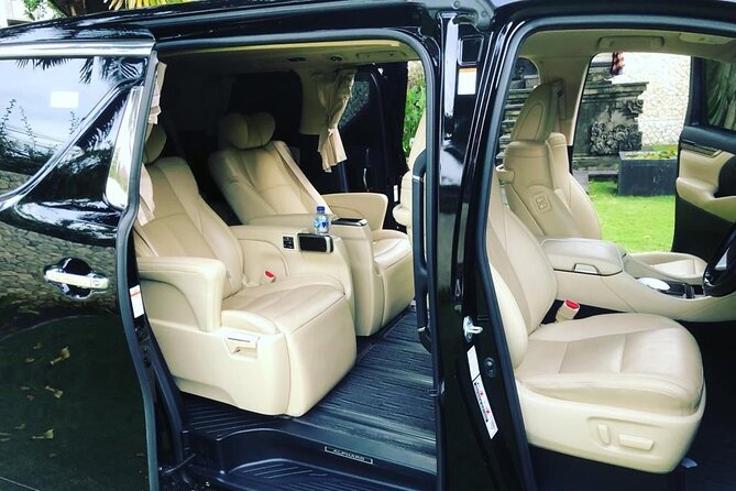 Hire a Luxury Private Car in Bali with an English Speaking Driver - Your driver: English speaking, punctual, and useful on the ground
