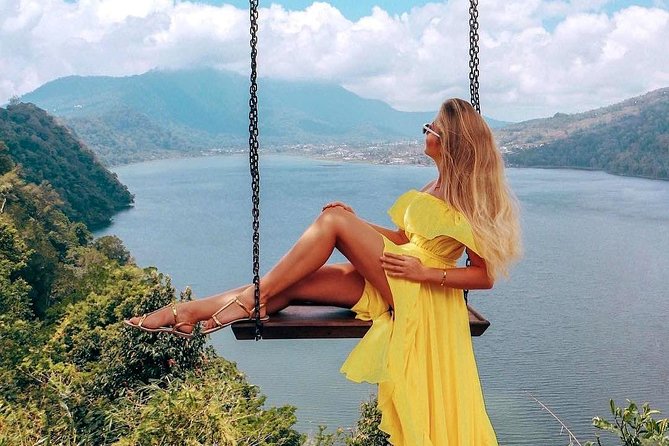 Instagram Tour in Bali: The Most Beautiful Spots - Stop 3: Wanagiri Hidden Hills Bird Nest and Swing Over the Lake (1 Hour)