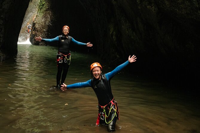 Intermediate canyoning trip in Bali "Aling Canyon" - Weather, Timing, and Safety Practicalities You Should Plan For