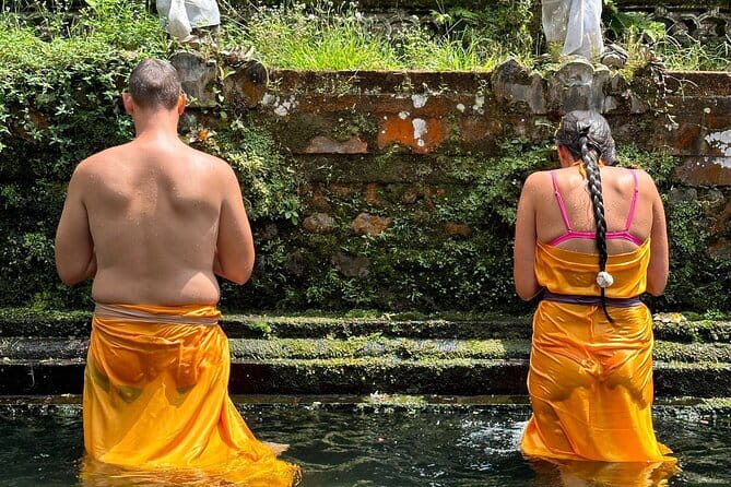 Melukat Ceremony and Temple Tour at Gunung Kawi Sebatu Temple - The ceremony: what you should expect to do