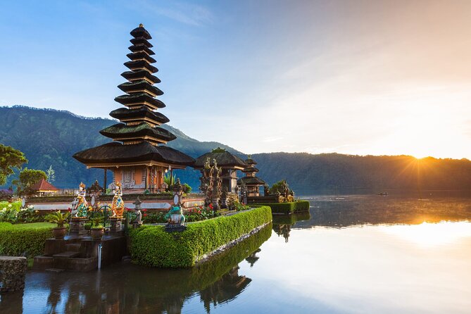 More Complete: Discover Bali In 3 Days Private Tour Package - Day 1 in Ubud: Monkey Forest, Tirta Empul, and Tegalalang Swing Views