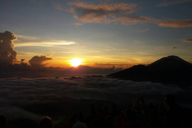 Mount Batur Camping Tour with Sunset and Sunrise Experience - Sunset from the summit, plus the night-sky advantage