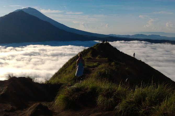 Mount Batur Sunrise Hike and Natural Hot Spring Option - Summit breakfast and the sunrise window you’re paying for