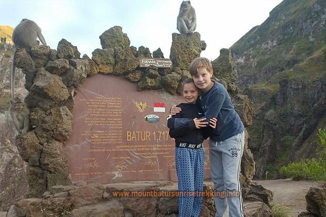 Mount Batur Sunrise Trekking (Private Tour and Breakfast at Restaurant) - The Night Hike: What the Guide Does While You Climb