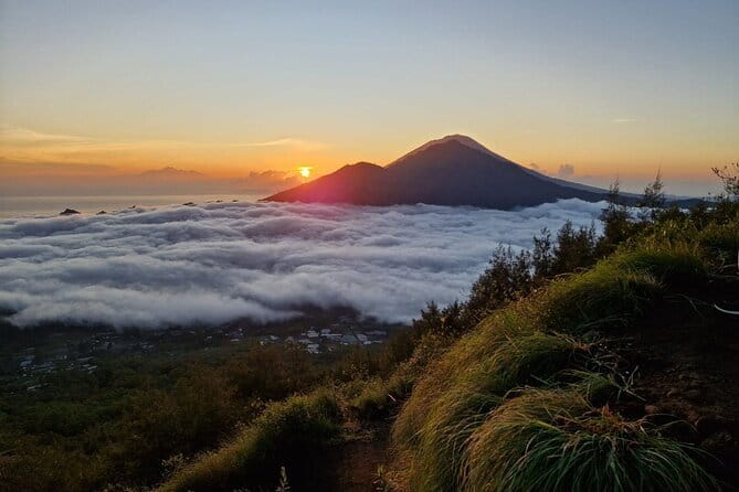 Mount Batur Sunrise Trekking with Optional Hot Spring - Timing, meeting point, and what those 7 hours really mean