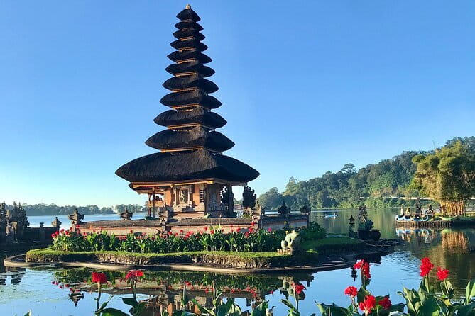 Munduk Highlights: Stunning North Bali Waterfalls & Temple - Twin Lake View: Buyan and Tamblingan in 15 minutes