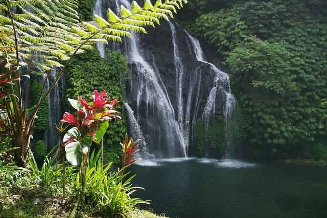 Munduk Twin lake Trekking, Ulun Danu Beratan & Hidden Waterfall - A half-day that feels like more: temple, photos, jungle, water