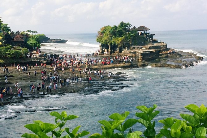 Nungnung Waterfall,Jatiluwih Heritage UNESCO and Bedugul Tour - Stop 1: Nungnung Waterfall and the joy of a real swim