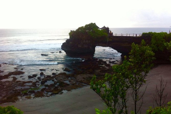 Nungnung Waterfall,Jatiluwih Heritage UNESCO and Bedugul Tour - Tanah Lot at sunset: why the rock temple photo is worth waiting for