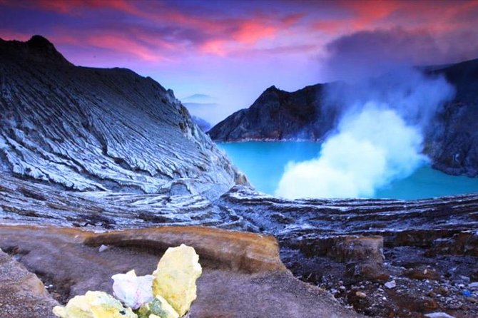 Overnight Mount Ijen Blue Fire Trek Tour From Bali (Private-All Inclusive) - The Route Through Bali: Ulun Danu Beratan, Tamblingan Lake, and Lovina