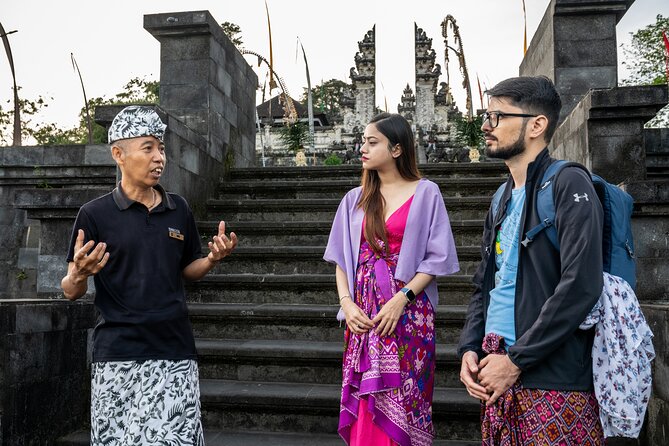 Private Bali Instagram Gate of Heaven Temple Tour and Breakfast - Asah Hill picnic break with the coast in the background