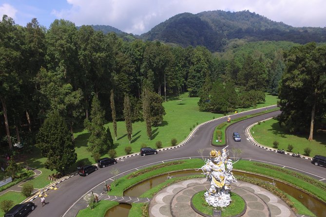 Private Bali Tour: Best of Bedugul and Tanah Lot Temple - Your private guide: why names like Gusde and Kanu keep coming up