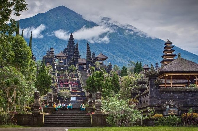 Private Bali Tour: Kintamani Volcano and Besakih Temple - Tegalalang Rice Terrace: quick north Ubud views with a 45-minute window
