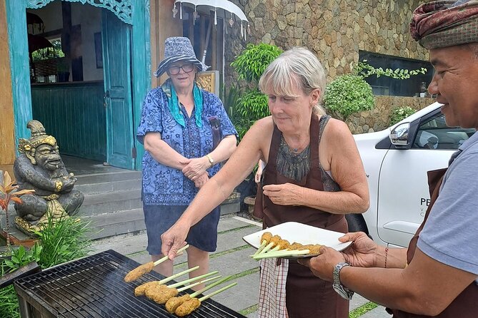 Private Balinese Cooking Class in Ubud at Santika's Home - Key highlights at a glance